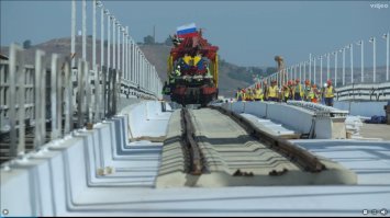не совсем в тему, но зацените кривизну рельсов в 21 веке на крымском мосту, свежак, так сказать.... какие нафиг новые технологии и скоростная инфраструктура ???