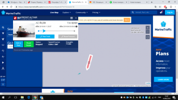Иранские военные атаковали корабли с иранским грузом. Ну да..
Нифига кстати не затонул. Вон Аисом отбивается