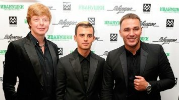 Чувак посередине походу понимает, что у него несчастливое место