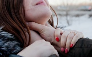 Больно, но красиво: подборка необычных татуировок на шее