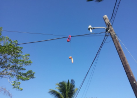 Наступила осень, отцвела капуста,
У меня пропали половые чувства,
Выйду на крыльцо я, брошу х*й свой в лужу,
Пусть себе валяется, все равно не нужен....