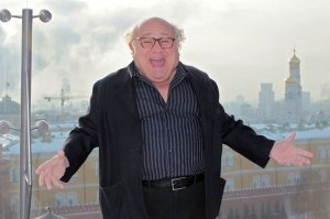 Оба не правы)) Дэнни де Вито