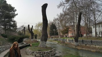 или тут? нафига?