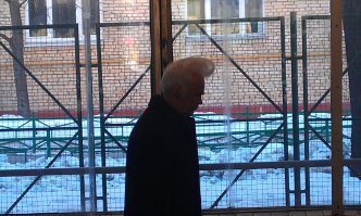 Изящный дед. Подсмотрено на Рязанке.