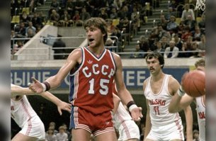 Лабусы, а это не ваш ли соотечественник и весьма любимый всем союзом паренек?