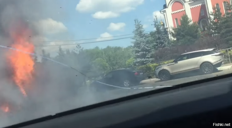 «Еду такой, еду…» — видео мощного взрыва автомобиля в Одинцово