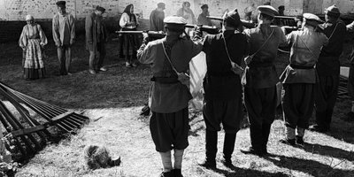 Гладко было на бумаге. Как правительству сократить число бедных в стране?