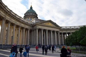 Дыма без огня, как говорится, не бывает. Про масонство Петруши склонен верить. Уж ооочень много масонских знаков в архитектуре по всему городу наблюдается. Казанский собор и Александрийский столп тоже в их числе