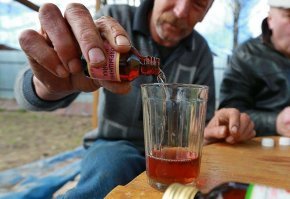 По фунфырикам разлейте - на УРА пойдёт