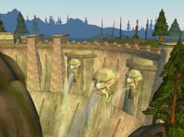 Арт-скульптура с пятиэтажку: голова Ленина на водохранилище