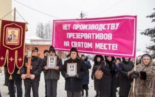 Это реально было? Просто очень похоже на позирование для Васи Ложкина. Даже лица как у него на картинах.