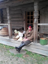 Праздники там хорошие проводят. С квестами и играми.