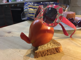 мне по жизни больше "болты" попадались....