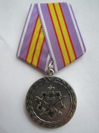 Бывший заместитель начальника управления безопасности ГУФСИН России по Красноярскому краю Николай Шахов, который избивал заключенных под классическую музыку, приговорен к четырем годам лишения свободы условно.