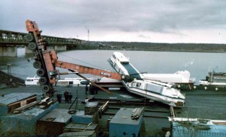 В 70х краны КАТО с почти с такой же кабиной трудились в СССР,на БАМЕ их до хера было