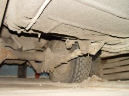 на фото нет, а так были 2 сарая, чистый универсал и медицинская.
сейчас она выглядит вот так
 И 2 23х ))) 
Год выпуска 1962.
Номер шасси 095.
Номер двигателя (на заводской табличке) 109. 

Год выпуска 1968 (по документам 1970)
Номер шасси 000445.
Номер двигателя (на заводской табличке) 016155

Своя маска радиатора, усилитель капота оригинальной формы, выемка на корпусе печки , на днище выемки под тормозную магистраль и топливопровод