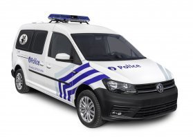 Вау вот это новинка :))) я уже 20 лет вижу такие машины с полицейской символикой и надписью хондэн бригаде :)))