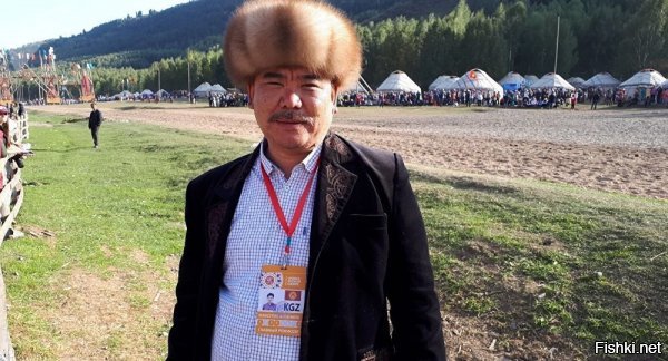 приезжайте к нам, говорили они


сначала подеремся и заберем твоего козла:


потом вечером съедим твою коня


и попоем песни о любви
в интимном уединении