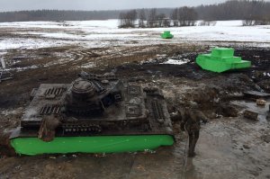 С появлением компьютерных технологий и хромакея, стало слегка полегче.