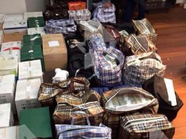 кто отказался  от долларов?