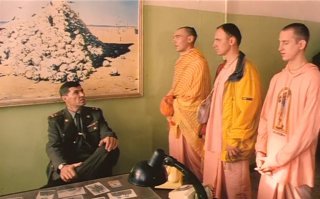 Это Армия, детка. Поймут те, кто служил