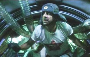 Америкэнци! Подлетайте! У миня тут есть рашшн водка и пелмен! Будем праздноват встреча!