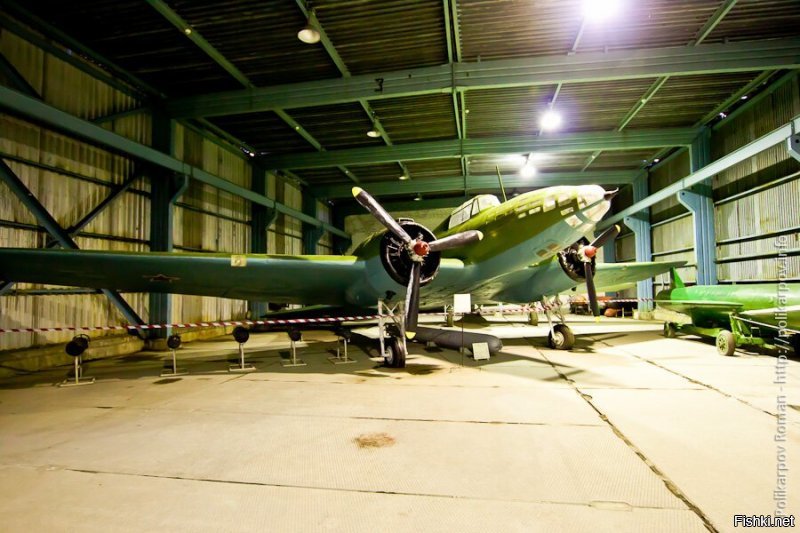 Все самолеты принимавшие участие в Торпедоносцах стоят в Музее  авиации СФ  п. Сафоново. Для показа горящих Ил-4 использовались макеты. Один висит в этом же Музее