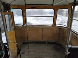 Не совсем понял, а откуда сзади сиденья?!
Там было классно прыгать на кочках