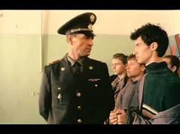 Не ты выбираешь присягу, а присяга выбирает тебя.
И случается это иногда очень неожиданно