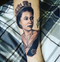 Автор, это Елизавета! оть бы в Вики залез, придурок!