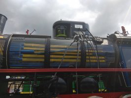 Был в мае в ж\д музее в Беларуси. Там тоже стоит паровоз в разрезе.