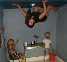 Вам не кажется, что лунатик зигует?