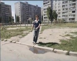 Эпизод из фильма "Приморский бульвар" вспомнился ..." Витя, иди на Чебурашку"!!!