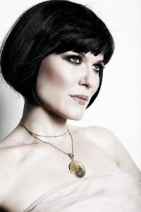 Есть и хорошая Амброзия - Амброзия Парсли,  солистка Shivaree