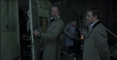 - Нам нужен правильный офис
...
- А что с этим не так?
- С этим все в порядке, Томми. Все тип-топ! Я только не совсем уверен в выборе цвета.