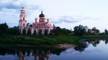 На курорт вход свободный - там парк, лес и т.д. Плата только за посещение пляжа и Аквапарк :) И, если будет время, дойдите до храма на берегу реки - очень красиво