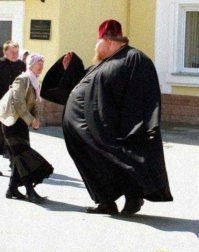 Он как черная дыра засасывается все и всех )))))