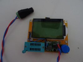 Геморрой с "Кроной" заменил на геморрой  с литиевым аккумулятором.
Может, правильнее сделать внешнее питание?