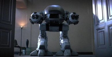 Японский инженер воссоздал для сына фантастические боевые машины будущего