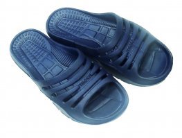 Не пиз.деж.
Я месяц назад покупал 43 размер.
Сейчас жена по двору таскает, у нее 38

Вот такие: