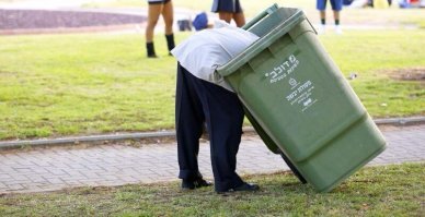 ...ну ты-то и не вылезал из психушки, засеря-руслфоб. Ты ознакомися "водяно-недумок" с ст. 282 УК РФ?