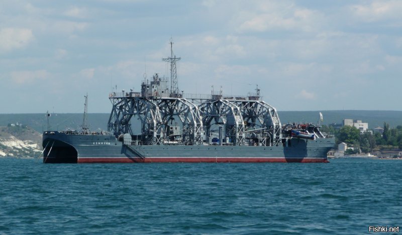 Спущен на воду 1913, в 15 введён в эксплуатацию. Сейчас находится в составе Черноморского флота. Старейшее судно ВМФ России, и старейшее в мире судно, фактически находящееся на вооружении.