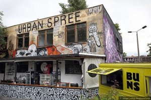 Уличная графика