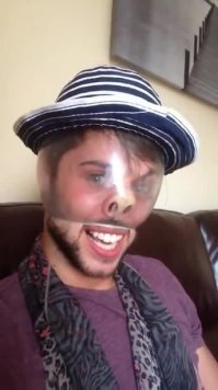 Бабушка приняла секс-игрушки внука за носки и надела на ноги