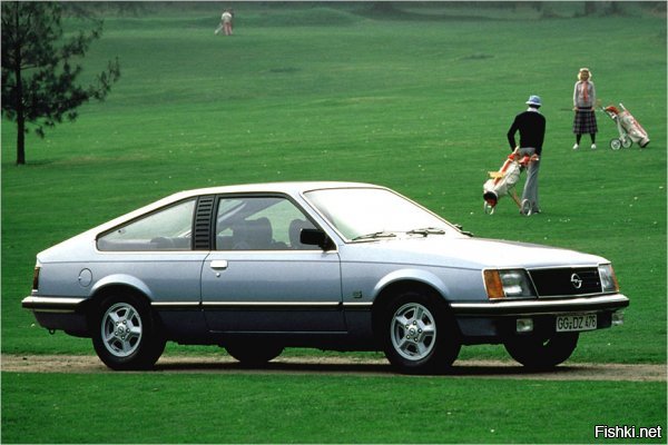 Похож на стоптаный галош. Он реально несуразен даже для японского автопрома тех годов, а уж по сравнению с традициями американского автопрома он вообще бедолага
Доя примера в 70х ввпускались и ездили по дорогам США 




Это американский рынок и американская философия, ну скажите куда прилепить гремлина? Может к европейцас, давайте сравним его с европой и заодно с азией, чтобы два раза не ходить:
 альфв ромео

 биттер

 бмв м1

 сраный ситроён

 датсун

 мазда р икс 7

 опель монза. 

Ну и еще куча и куда скажите приткнутся гремлину с его диким дизайном?