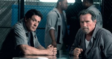 Пытавшиеся сбежать заключённые случайно прорыли тоннель к сторожевым собакам