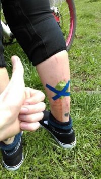 И непременно фиксировать синей изолентой