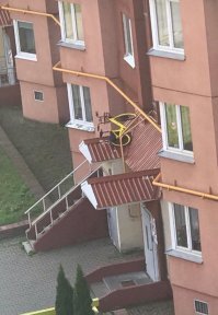 В Минске тоже байкшеринг появился... у нас не сбрасывают в воду, не снимают сиденья.... пока..........