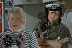 Почему женщина на корабле плохая примета?