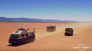 автомобиль с яхтным дизайном